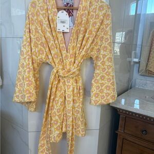 NWT La Vie Style House Wrap Dress